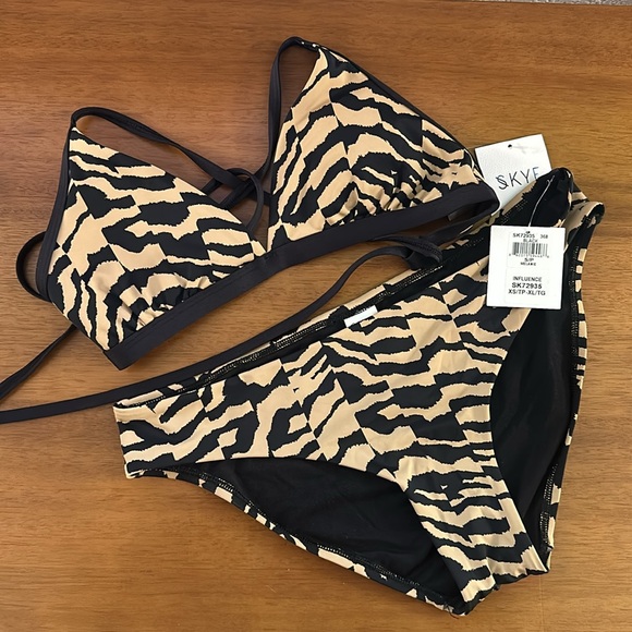 Skye Women's Influence Melanie Top and‎ Bikini Bottom SET NWT NEW SIZE SMALL - Picture 1 of 10